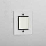 Schalter mit Aus-Position in der Mitte – mit einer Wippe – Durchsichtig + Poliertes Nickel + Schwarz – effizientes Lichtmanagement